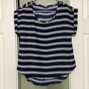 Women’s Top, Great Condition! Size Small